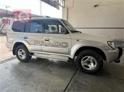 تۆیۆتا لاندكروزر پرادۆ